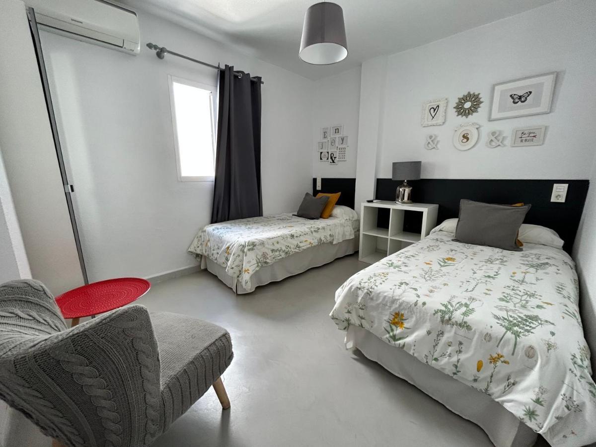 Hostal Berlin Марбеля Екстериор снимка