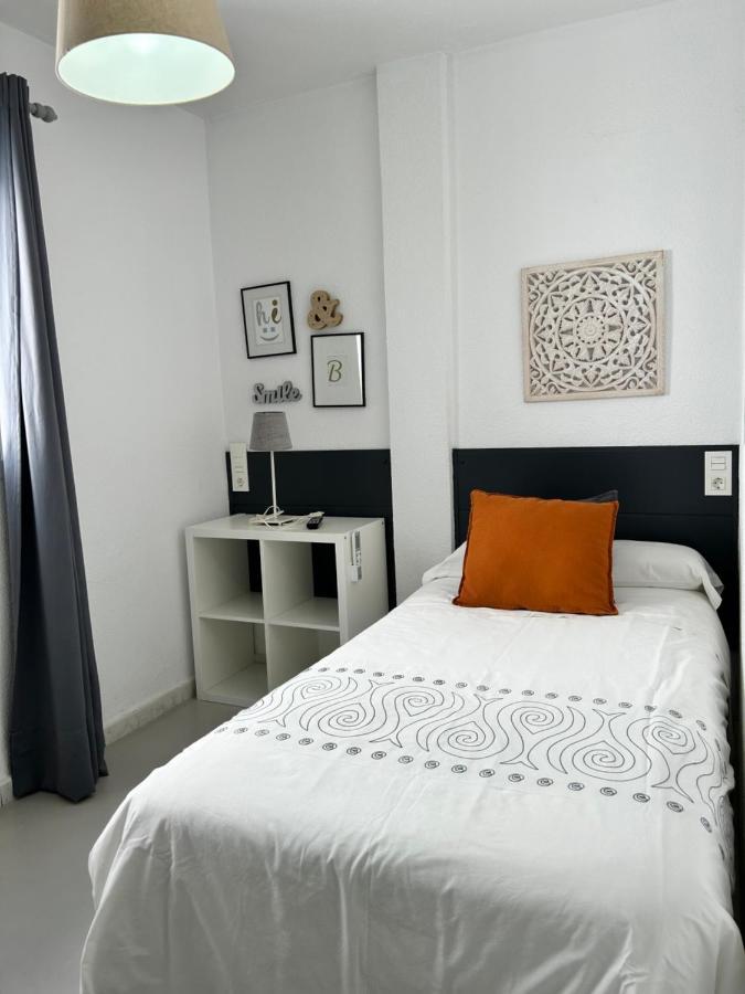 Hostal Berlin Марбеля Екстериор снимка