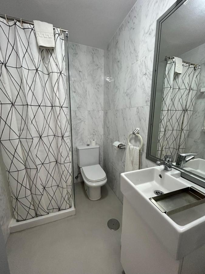 Hostal Berlin Марбеля Екстериор снимка